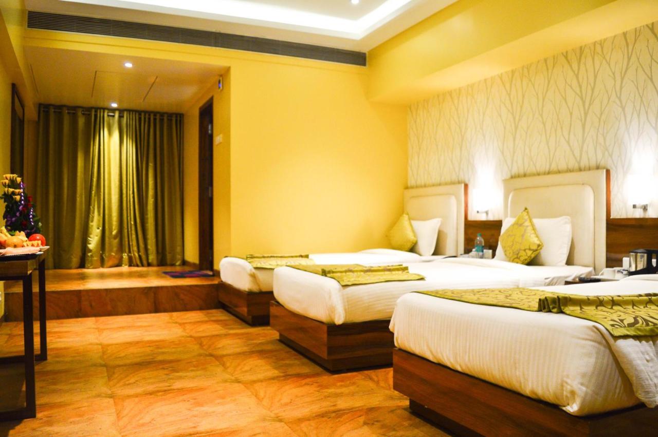 Shamrock Greens By Jardin Hotels Dharmpura Exterior foto